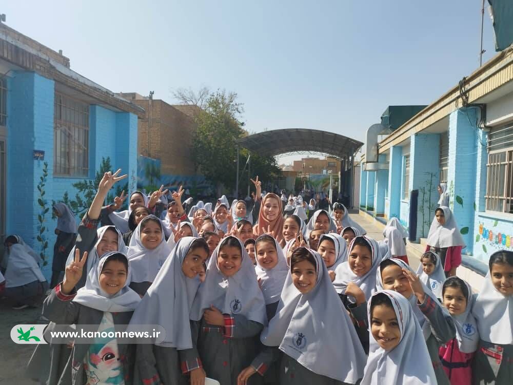 حضور شاعران و برگزاری کارگاه‌های ادبی در شاهین‌شهر