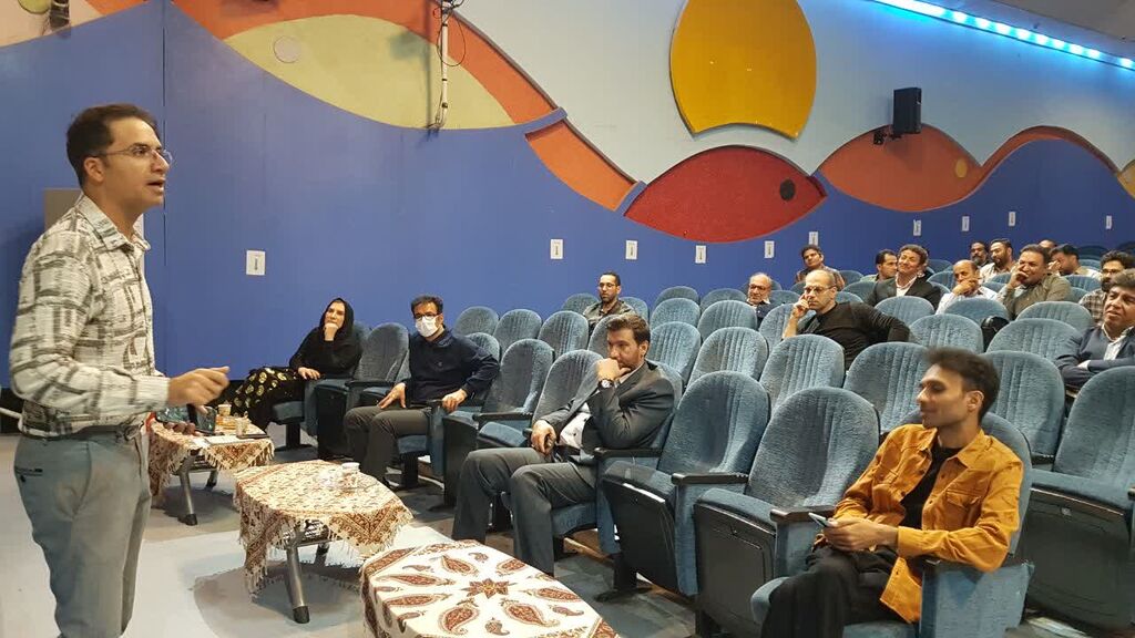 برگزاری کارگاه آموزشی قصهگویی با محوریت «کارگردانی قصه» در کانون کرمانشاه