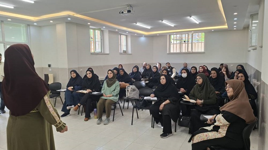 کارگاه آموزشی «قصه‌گوی خلاق» در مرکز آموزش کانون استان اصفهان برگزار شد
