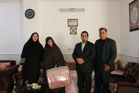 دیدار مدیرکل کانون سمنان با خانواده شهیدان شیرعلی و کلامی در سرخه