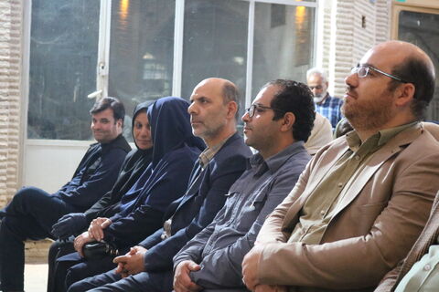 همنویسی_مرکزی