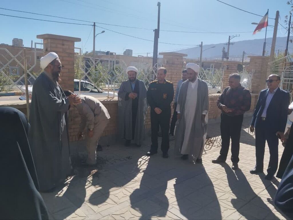 به مناسبت میلاد باسعادت حضرت زینب (س)وروز پرستاربرگزارشد