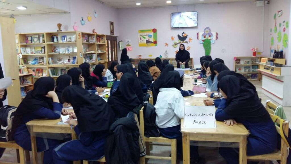 برگزاری برنامه‌های متنوع به مناسبت ولادت حضرت زینب(س) و روز پرستار