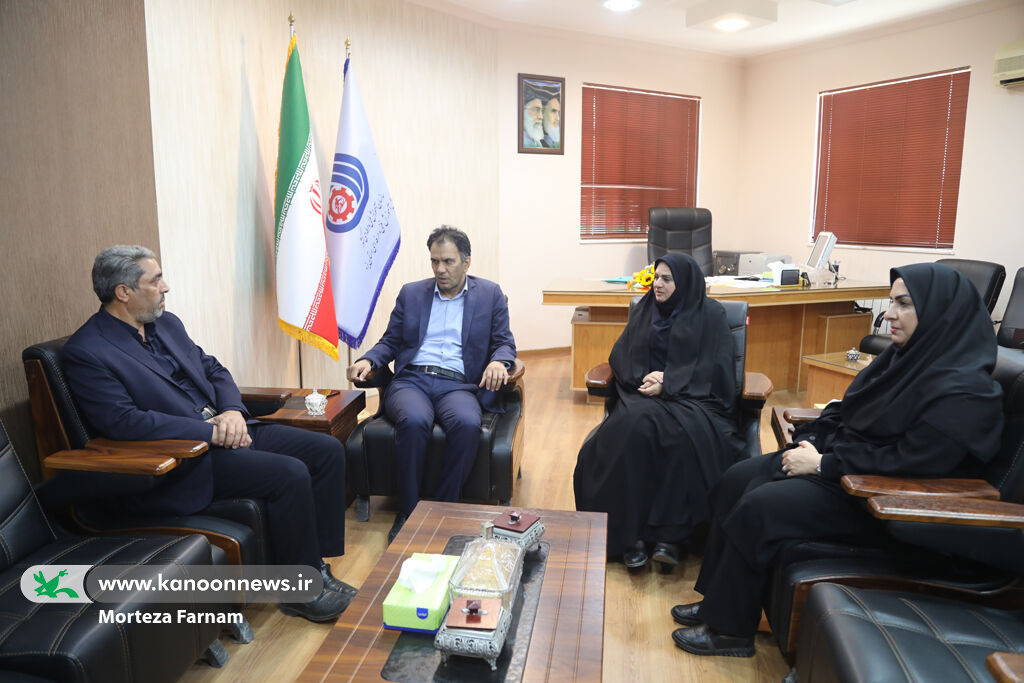 دیدار با فنی و حرفه ای مدیران کل کانون و آموزش فنی و حرفهای استان یزد با یکدیگر دیدار کردند