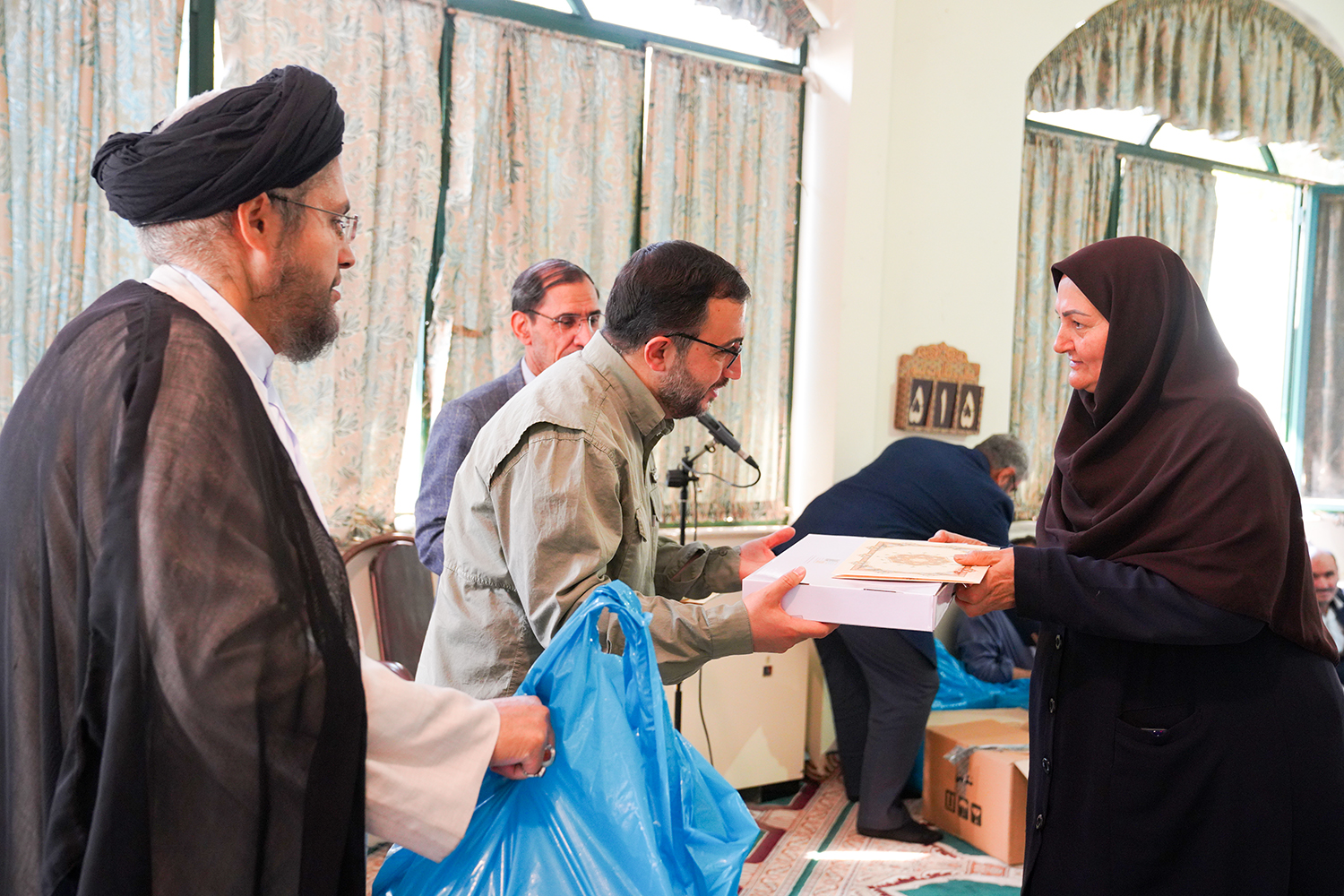 آیین تجلیل از نمازگزاران کانون پرورش فکری