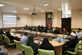 تربیت تزریقی نیست، بلکه فرآیندی است که از دل خود فرد می‌جوشد