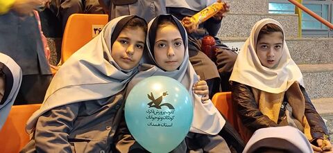 رونمایی پوستر دهمین دوسالانه ملی هنرهای تجسمی در کانون همدان