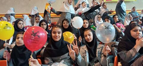 رونمایی پوستر دهمین دوسالانه ملی هنرهای تجسمی در کانون همدان