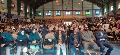 رونمایی پوستر دهمین دوسالانه ملی هنرهای تجسمی در کانون همدان