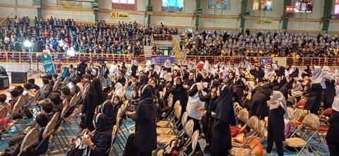 رونمایی پوستر دهمین دوسالانه ملی هنرهای تجسمی در کانون همدان