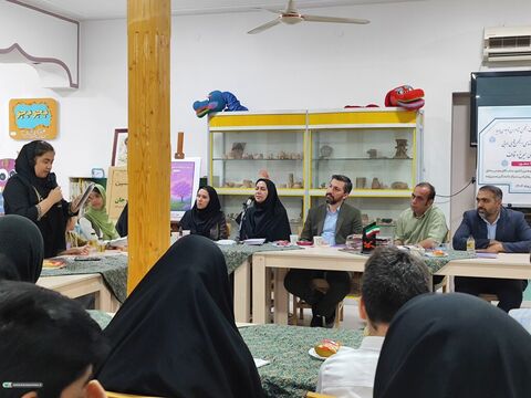 پنجاهوسومین نشست انجمن شاعران نوجوان «صبا» در اهواز