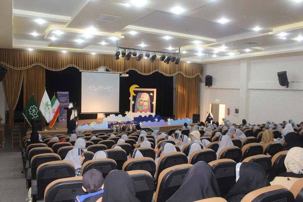 برگزاری آیین اختتامیه جشنواره استانی  لالایی‌لر در تبریز