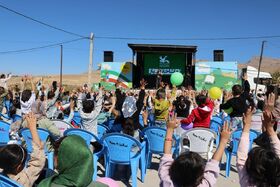 کلیپ حضور تماشاخانه سیار در چهامحال و بختیاری (بخش میهه‌ی کوهرنگ و هفشجان)