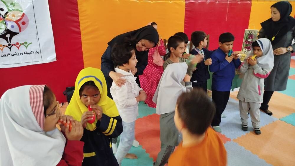 کودکان با نیازهای ویژه میزبان قصه و خلاقیت شدند کودکان با نیازهای ویژه میزبان قصه و خلاقیت شدند