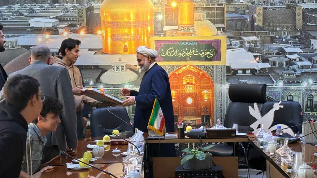 اعضای نوجوان کانون با معاون استاندار دیدار کردند