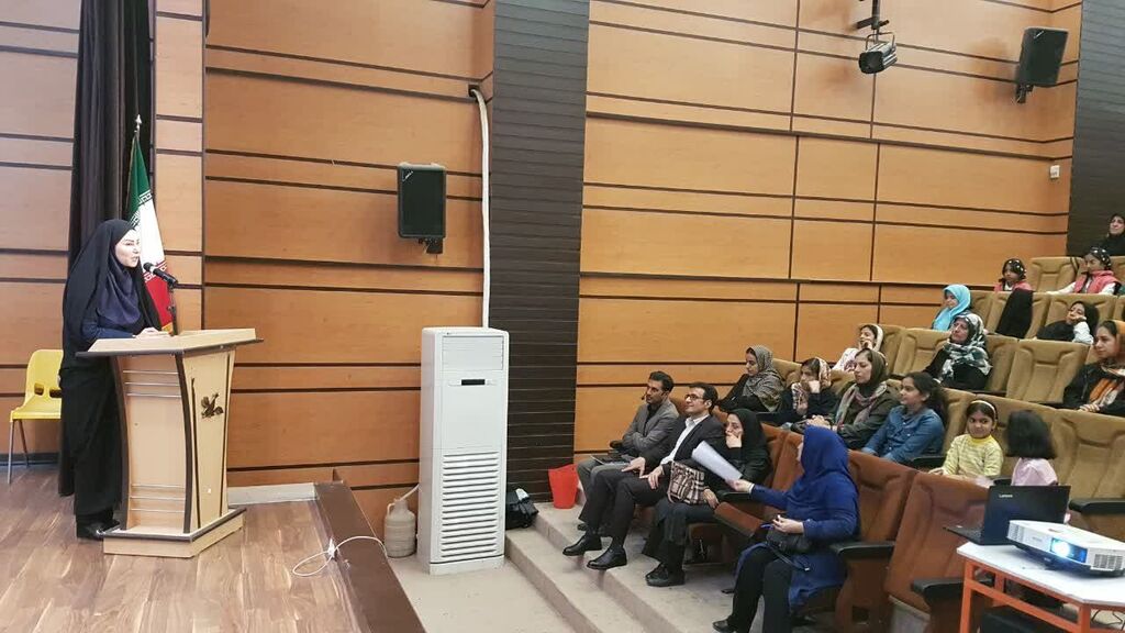 ویژهبرنامه نوجوانمحور در مرکز شماره ۴ کانون کرمانشاه