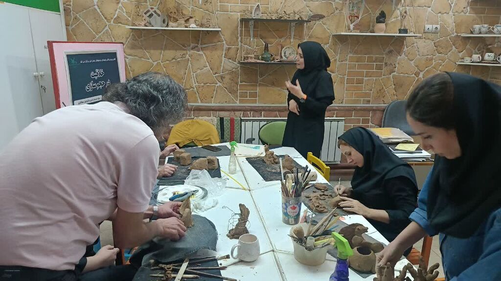 برگزاری کارگاه "خلاقیت در حجم‌سازی" در مرکز مجتمع کانون کرج