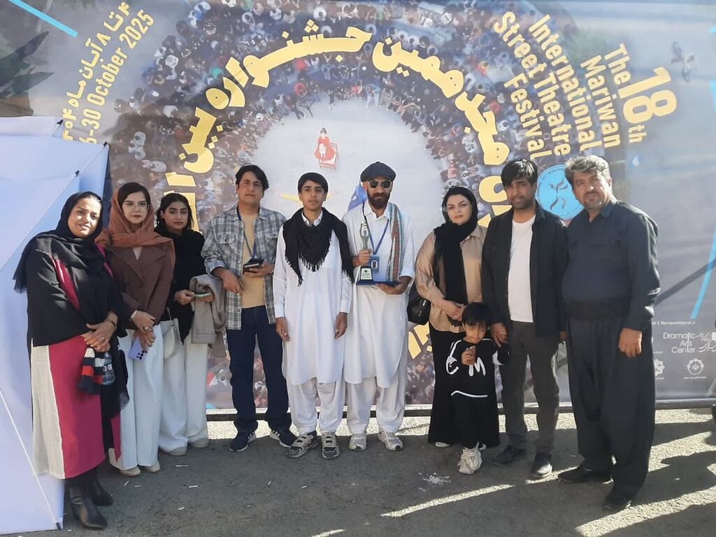 کسب مقام اول موسیقی متن نمایش «جان برای نان» با حضور مربی کانون کرمانشاه