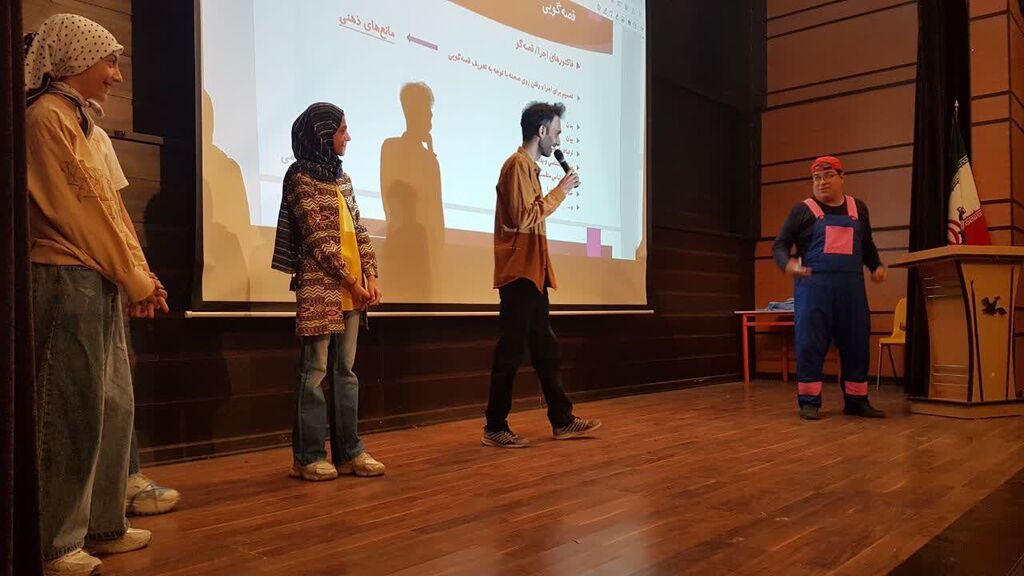 کارگاه قصه‌گویی از "ایده‌ تا اجرا" در کانون کرمانشاه