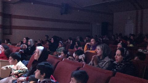 استقبال چشمگیر از نمایش «مسافر اشتباهی» در کانون پرورش فکری استان اصفهان