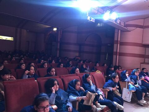 استقبال چشمگیر از نمایش «مسافر اشتباهی» در کانون پرورش فکری استان اصفهان