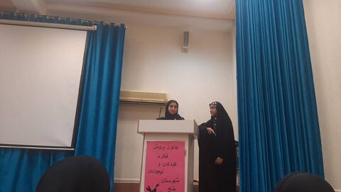 ویژهبرنامه بزرگداشت شهید حسین فهمیده و روز نوجوان در مراکز کانون فارس برگزار شد