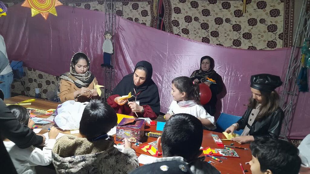 حضور کودکان و نوجوانان در «شب علم» شاهرود با برنامه‌های علمی و خلاقانه کانون پرورش فکری