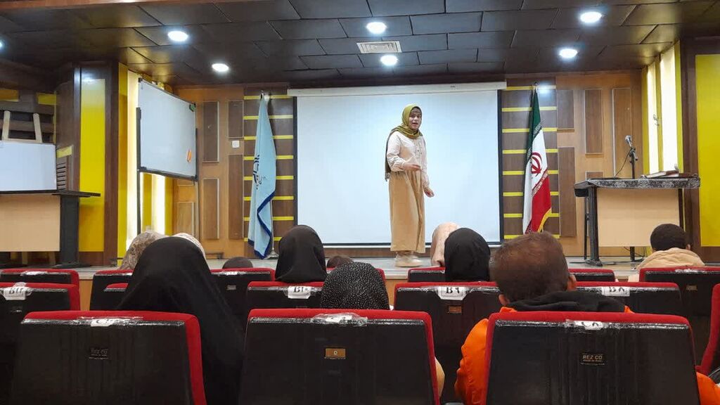 حضور کودکان و نوجوانان در «شب علم» شاهرود با برنامههای علمی و خلاقانه کانون پرورش فکری