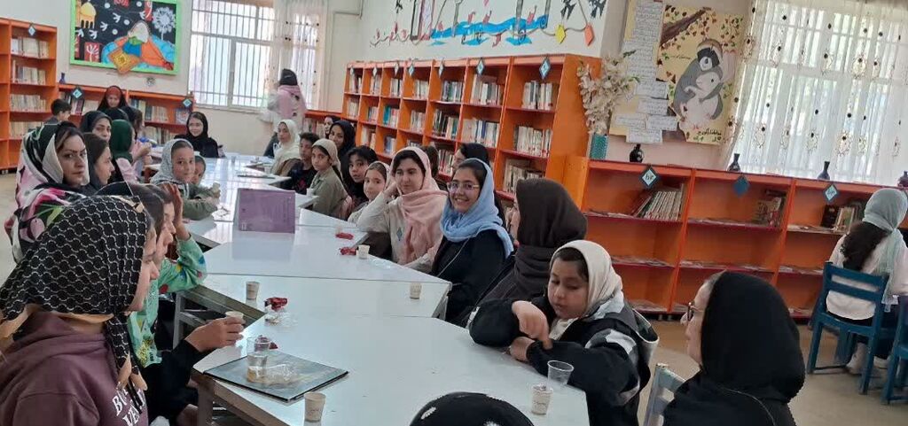 مرکز کنگاور میزبان ویژهبرنامهای نوجوانمحور شد