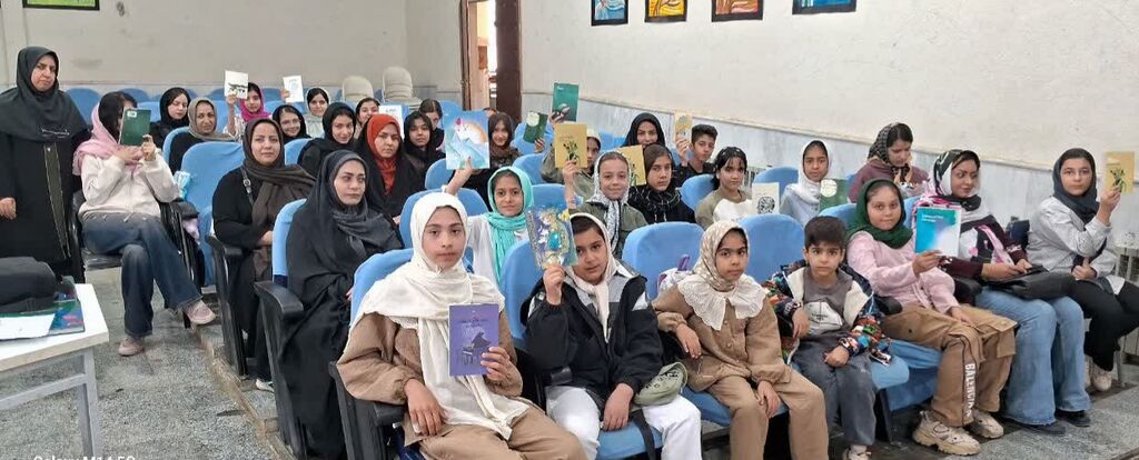 کنگاور. نوجوان مرکز کنگاور میزبان ویژهبرنامهای نوجوانمحور شد