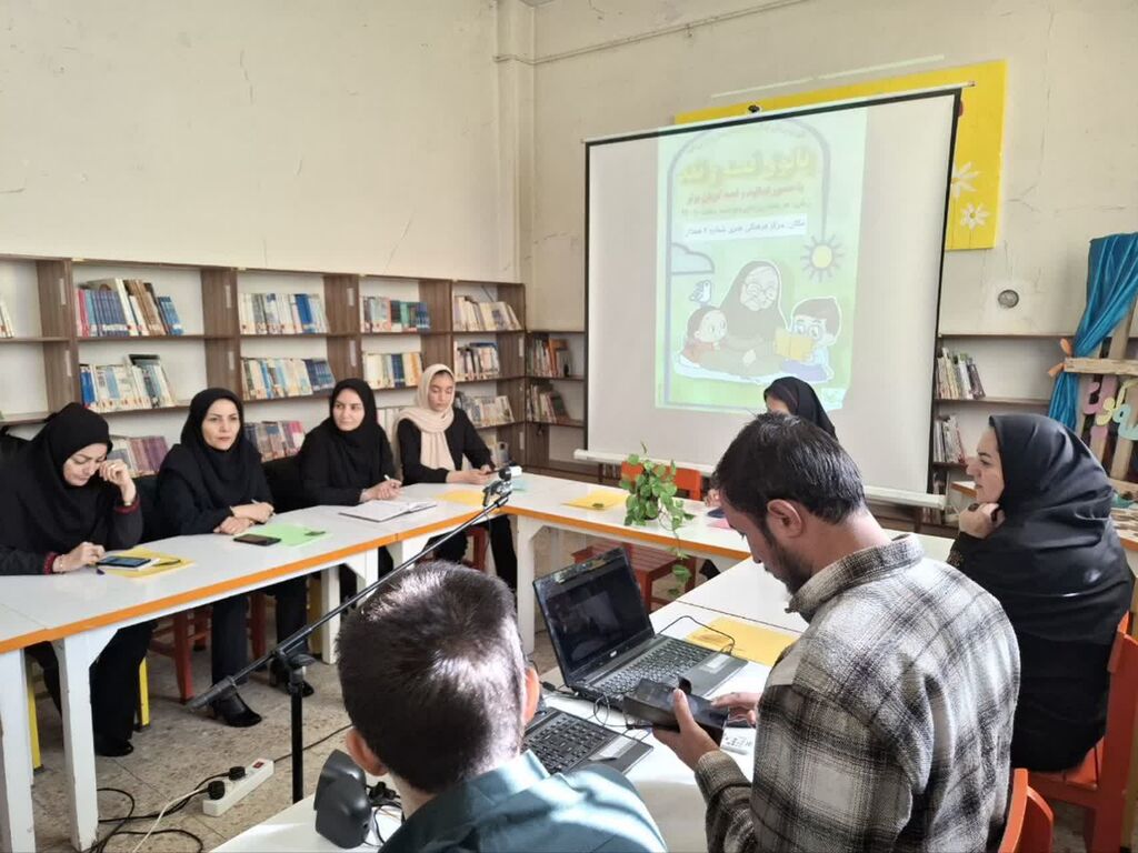 برگزاری سیزدهمین پاتوق قصه و نقد در مرکز 4  کانون همدان