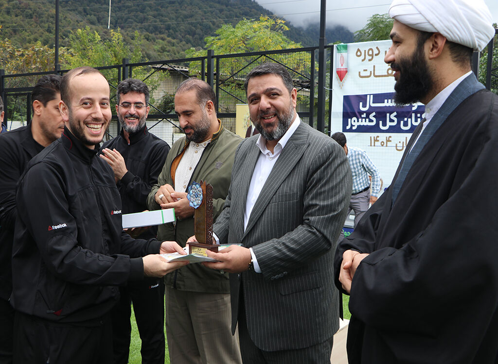 نائبقهرمانی گیلان در چهارمین دوره مسابقههای فوتسال کانون / عنوان «آقایگل» به گیلانیها رسید