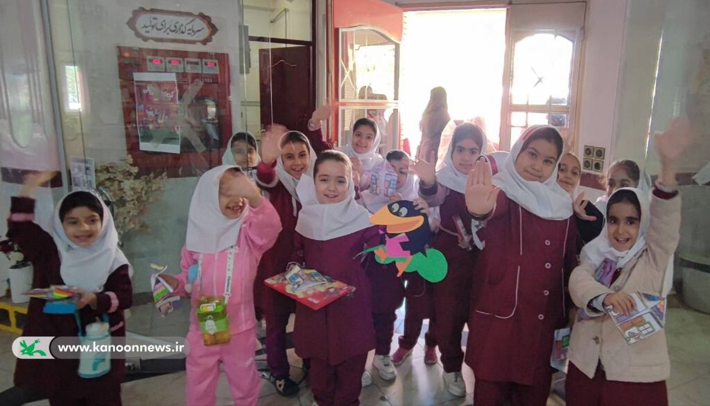 نشست آموزشی قصهگویی در سقز؛ تلاشی برای توانمندسازی قصهگویان خردسال