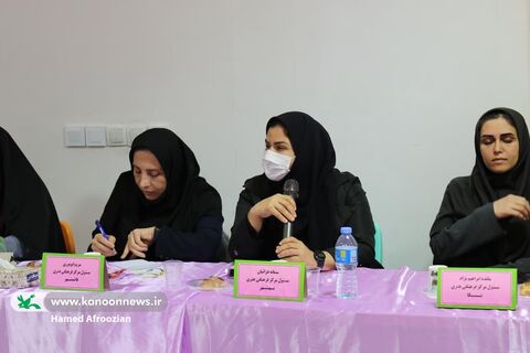 دیدار مدیران مراکز با مدیر کل و کارشناسان استان و رونمایی از کتاب