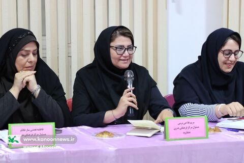 دیدار مدیران مراکز با مدیر کل و کارشناسان استان و رونمایی از کتاب