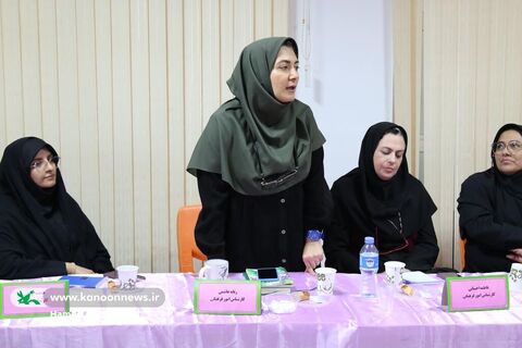 دیدار مدیران مراکز با مدیر کل و کارشناسان استان و رونمایی از کتاب