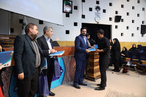 آیین رونمایی از پوستر مسابقه فرهنگی، هنری و ادبی"سرای امن" به روایت تصویر