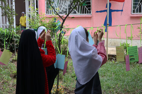 روایت تصویری ویژه‌برنامه «به رنگ مدرسه، به عطر دانایی»