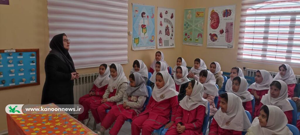 بازدید ۷۵ دانش‌آموز سنندجی از دنیای علم و فناوری