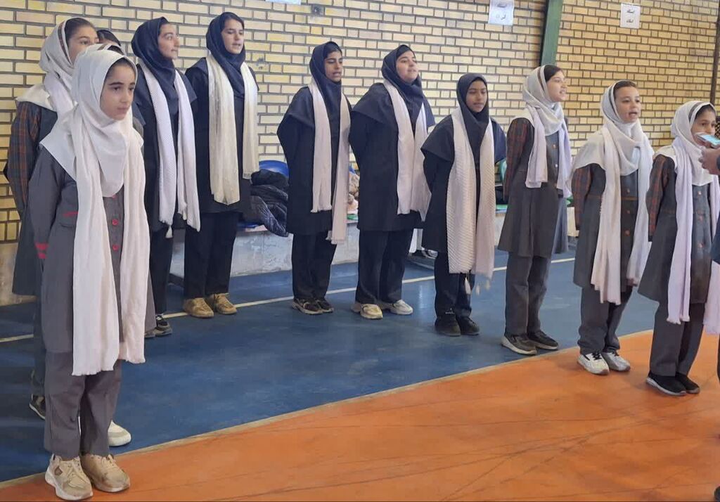 حضور مربیان و کانون‌یاران مرکز کنگاور در آیین نمایشگاه اسوه بسیج