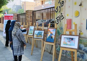 برپایی نمایشگاه خیابانی آثار نقاشی اعضای کانون استان بوشهر