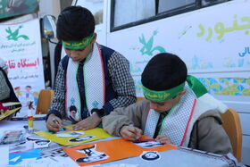 کانونی ها، قهرمانان کوچک راهپیمایی 13 آبان