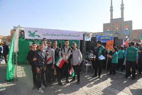 غرفه کانون با ساخت پرچم ایران و موشک‌های کاغذی پیامی روشن داشت