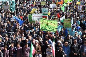 همراهی خانواده کانون با نوجوانان در حماسه ۱۳ آبان