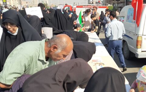 ایستگاه فرهنگی‌هنری کانون پرورش فکری در راهپیمایی ۱۳ آبان اهواز