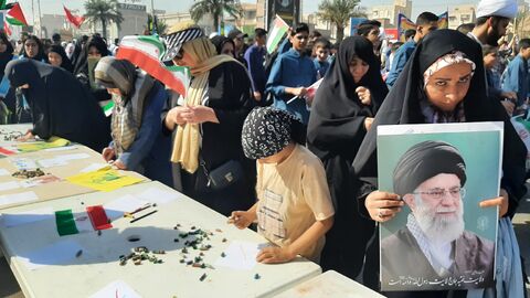 ایستگاه فرهنگی‌هنری کانون پرورش فکری در راهپیمایی ۱۳ آبان اهواز