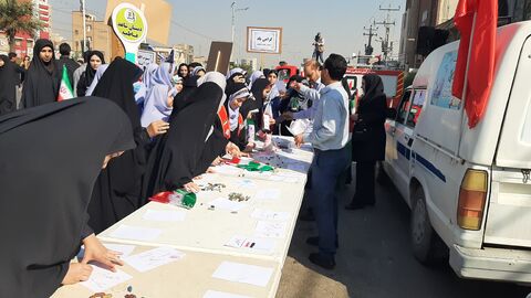 ایستگاه فرهنگی‌هنری کانون پرورش فکری در راهپیمایی ۱۳ آبان اهواز