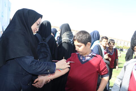 حضور پررنگ کانون پرورش فکری کودکان و نوجوانان استان اصفهان در مراسم ۱۳ آبان ۱۴۰۴