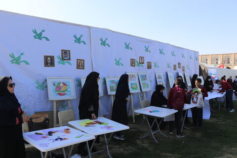 حضور پررنگ کانون پرورش فکری کودکان و نوجوانان استان اصفهان در مراسم ۱۳ آبان ۱۴۰۴