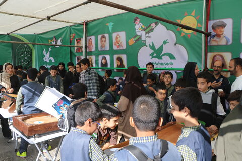 حضور پررنگ کانون پرورش فکری کودکان و نوجوانان استان اصفهان در مراسم ۱۳ آبان ۱۴۰۴